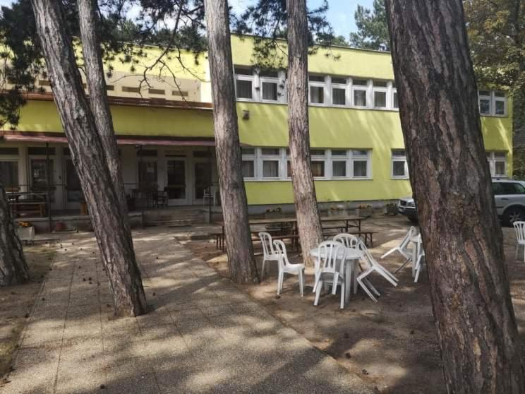 费尼韦斯潘兹奥住宿加早餐旅馆 希欧福克 外观 照片